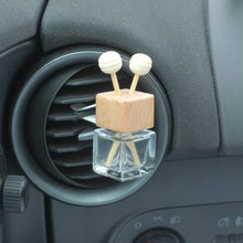 Afbeelding in Gallery-weergave laden, Auto Diffuser Ventilatieclip Flesjes