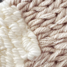 Afbeelding in Gallery-weergave laden, Sacred Moon deco