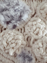 Afbeelding in Gallery-weergave laden, Woven serenity deco