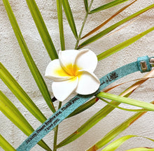 Load image into Gallery viewer, Lederen “message” armbanden collectie