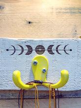 Load image into Gallery viewer, Mandala driftwood pendant