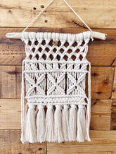 Afbeelding in Gallery-weergave laden, Healer macrame muurhanger