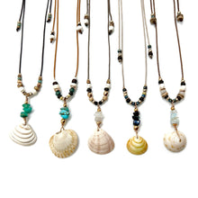 Afbeelding in Gallery-weergave laden, Healing shell ketting