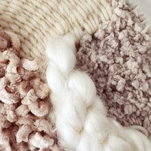 Afbeelding in Gallery-weergave laden, Sacred Moon deco
