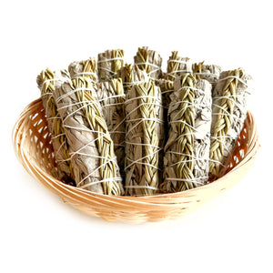 Salie Sweetgrass smudge