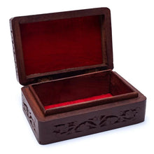 Afbeelding in Gallery-weergave laden, Celestial Protection Box
