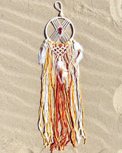 Afbeelding in Gallery-weergave laden, Sunny carnelian dreamcatcher
